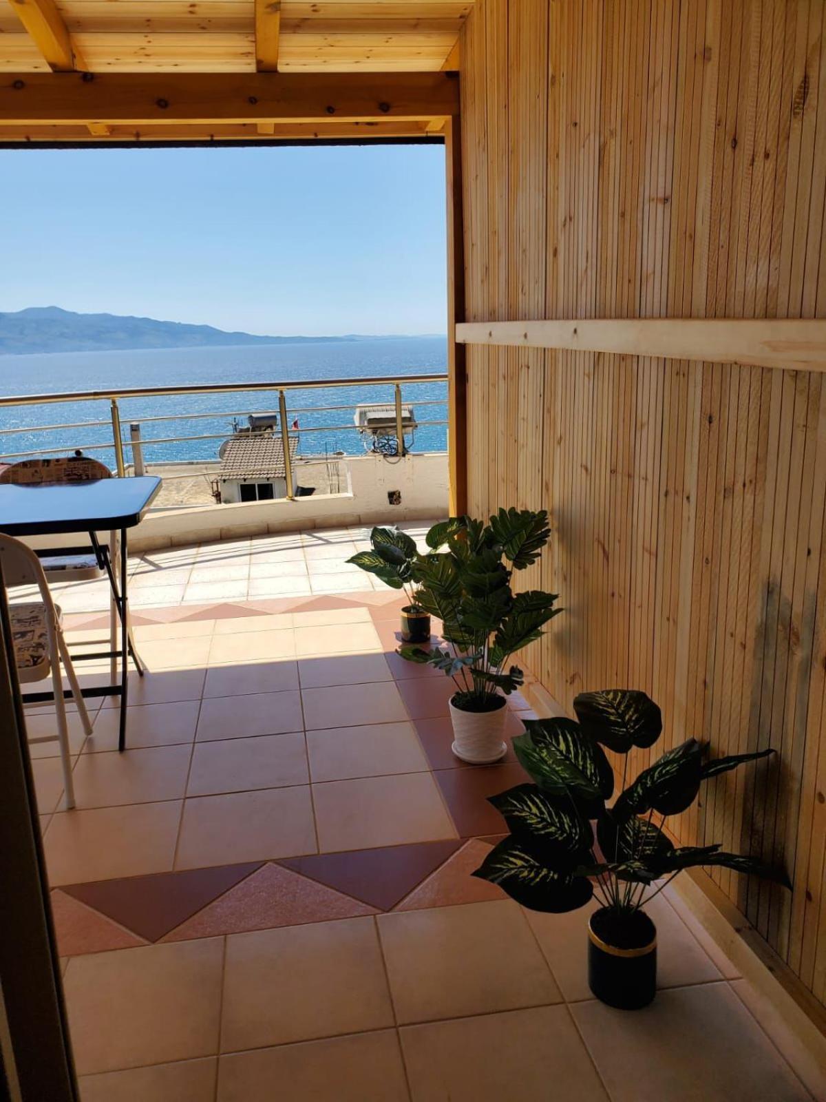 Summer Gate Apartment Саранда Екстер'єр фото
