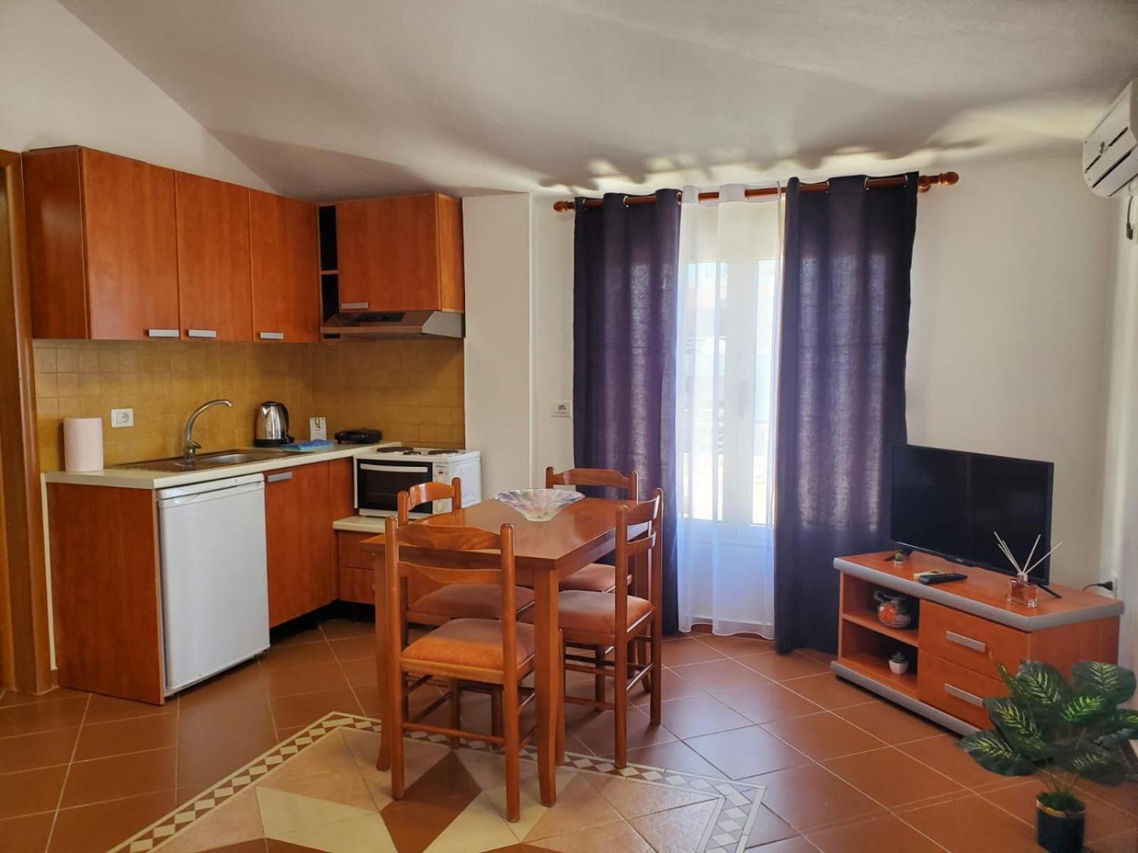 Summer Gate Apartment Саранда Екстер'єр фото