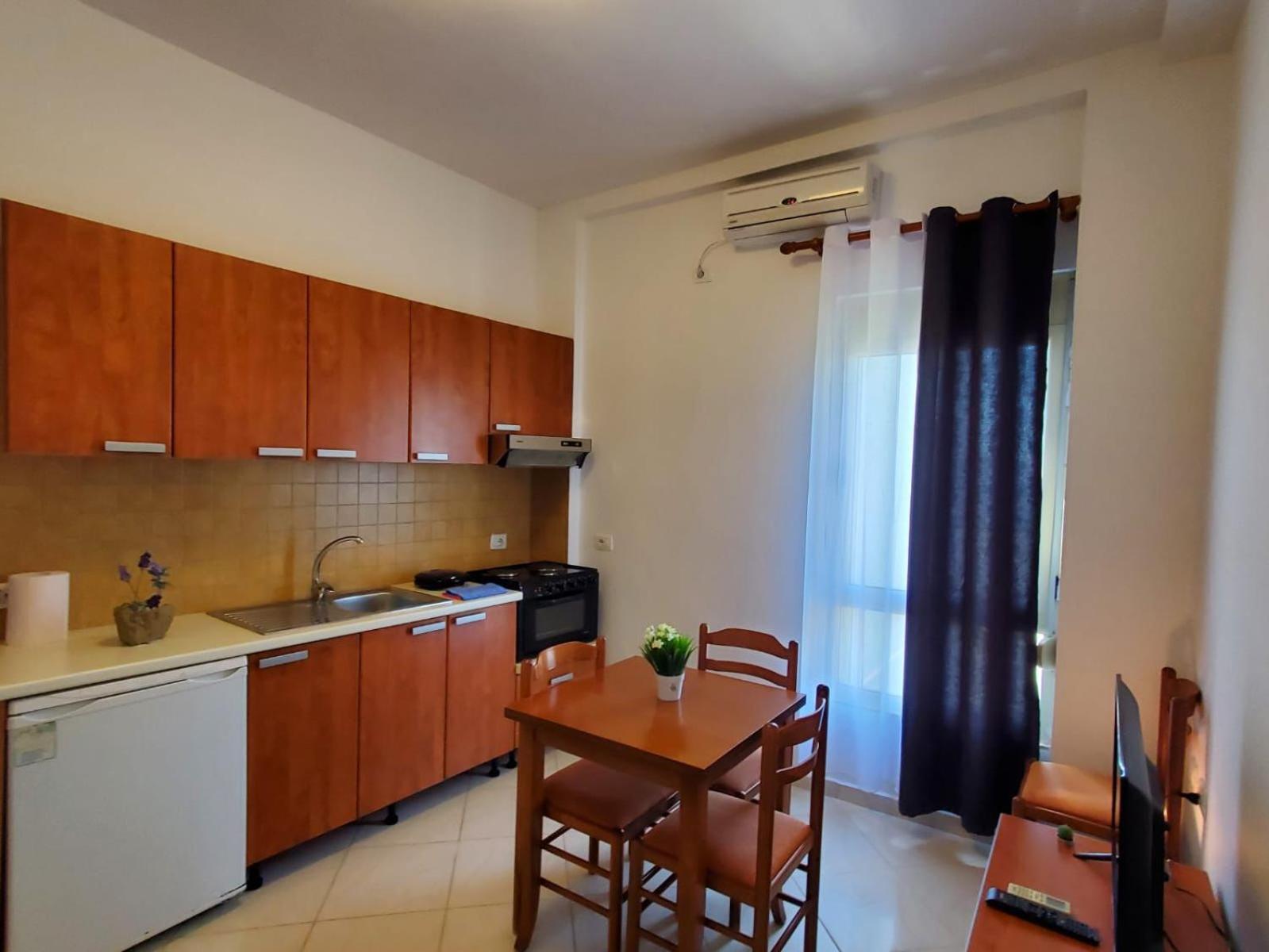 Summer Gate Apartment Саранда Екстер'єр фото
